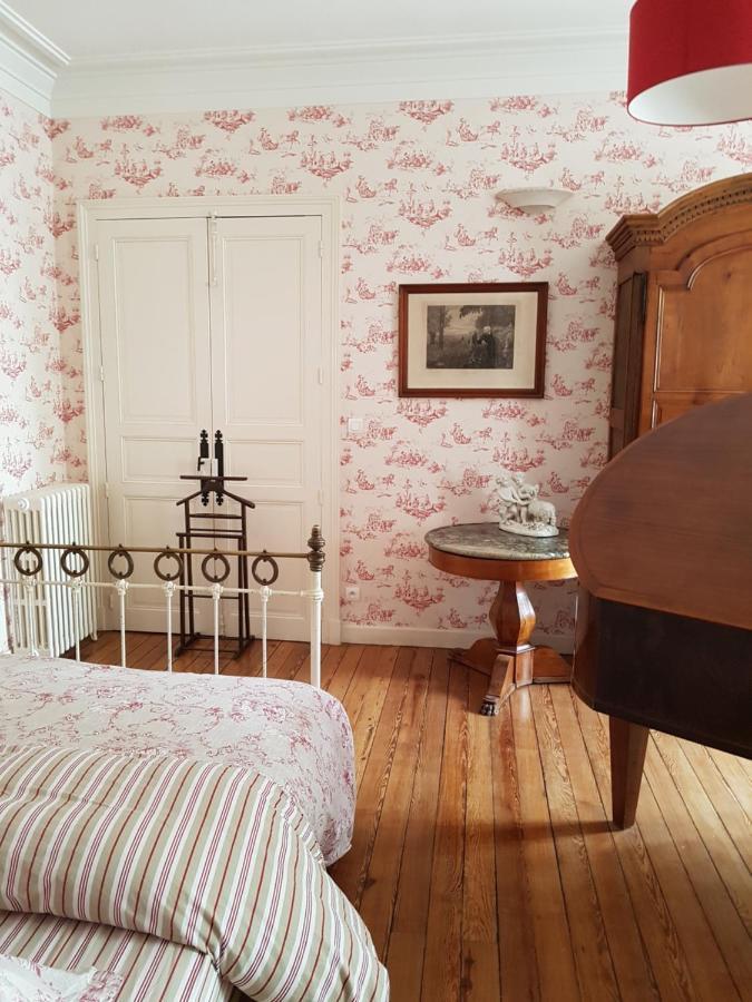 アルビ Chez Louise Bed & Breakfast エクステリア 写真